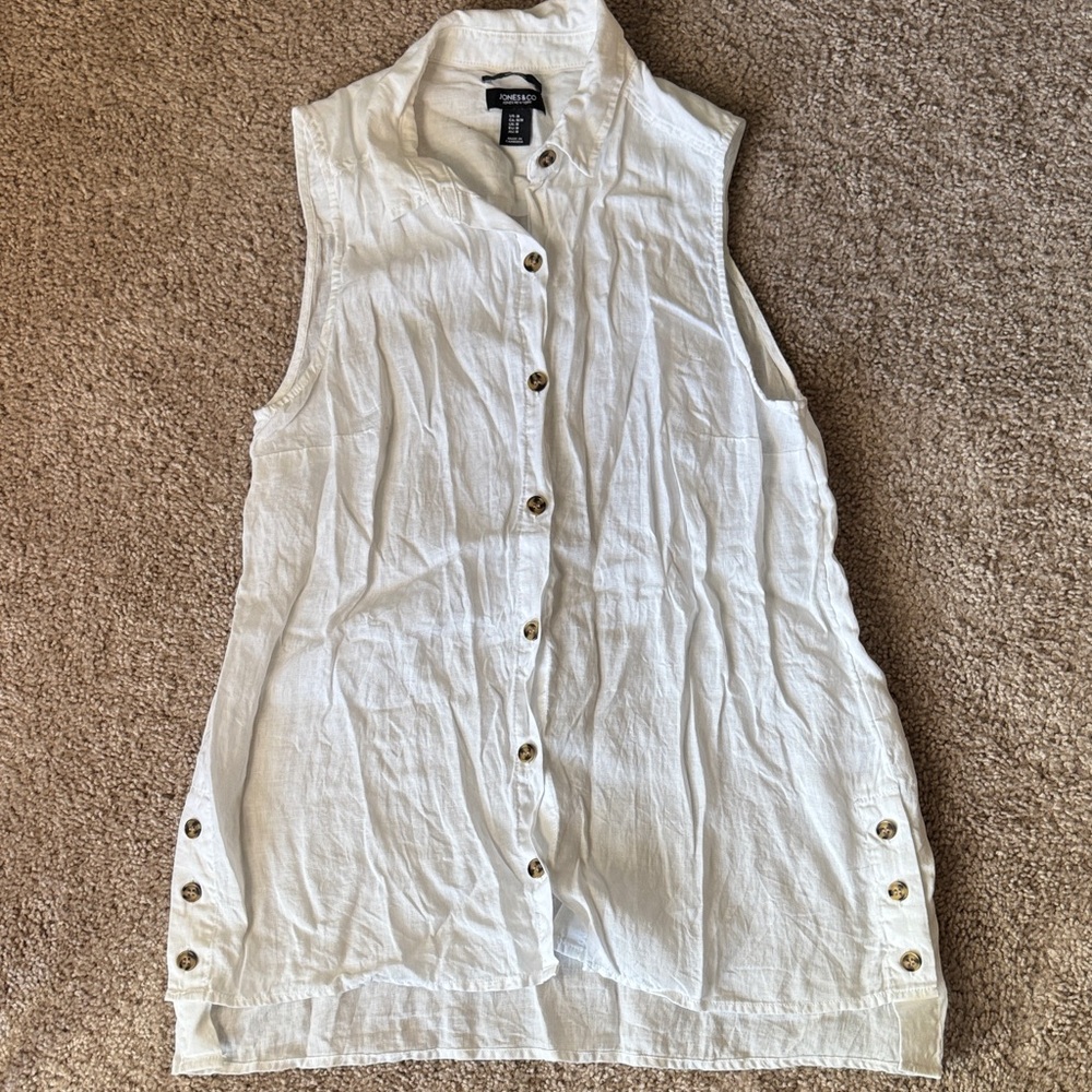 Jones New York White Sleeveless Button-Down Shirt